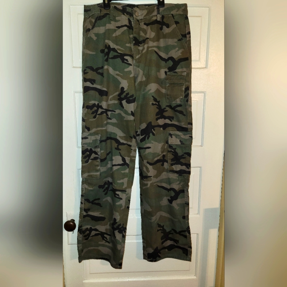 Camouflage pants